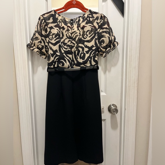 Connected Apparel dress. - Picture 4 of 7